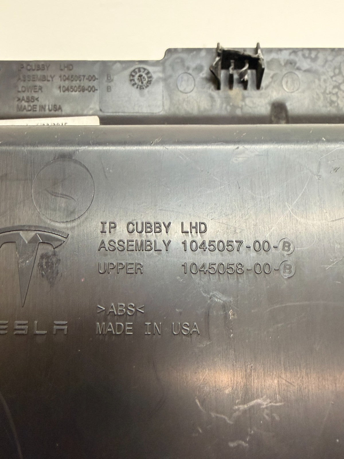 16-20 Tesla Model S Center Console Dashboard Cubby Storage Tray Box 1045057-00-B