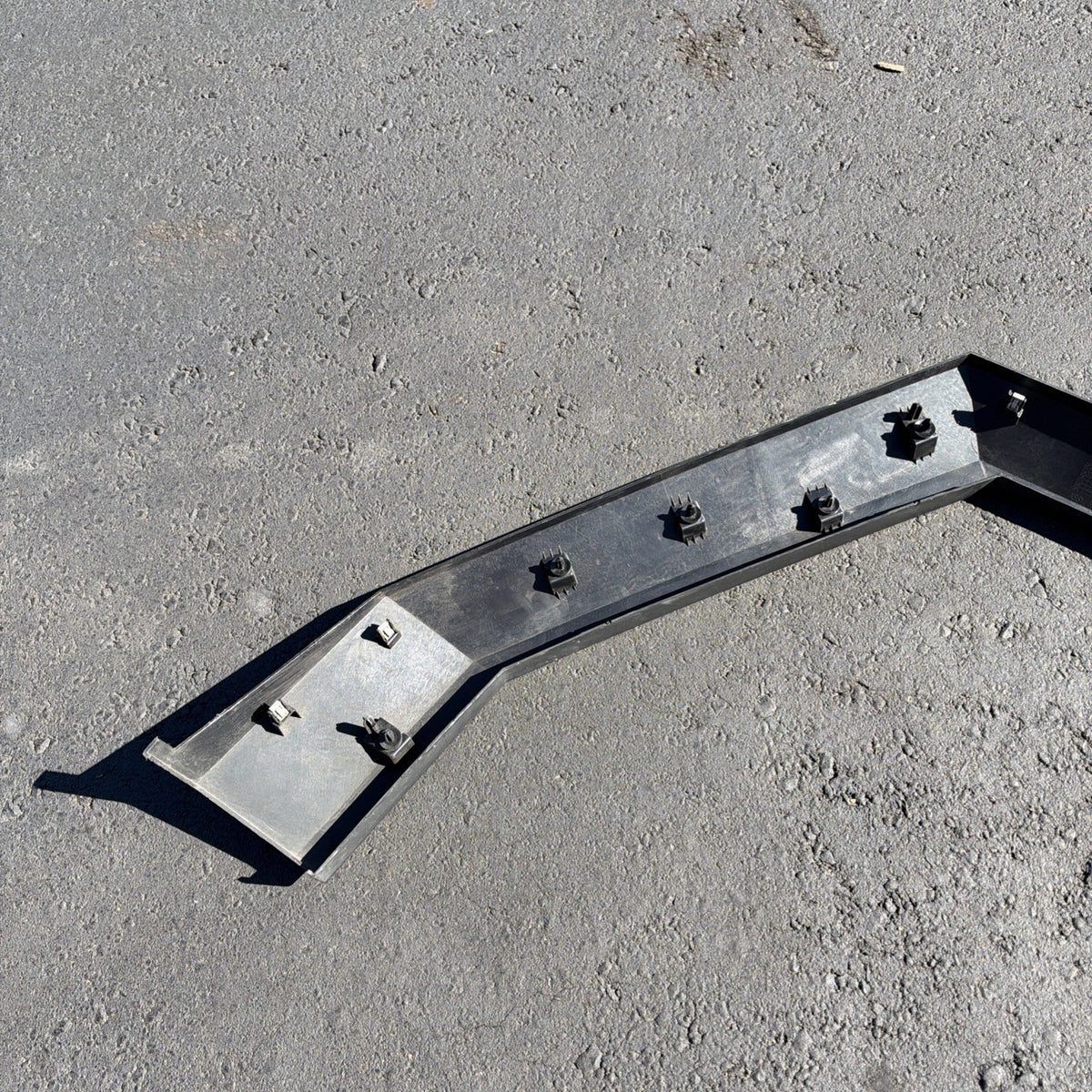TESLA CYBERTRUCK WHEEL ARCH FENDER FLARE RIGHT REAR 2024-2026 1783421-00-C OEM