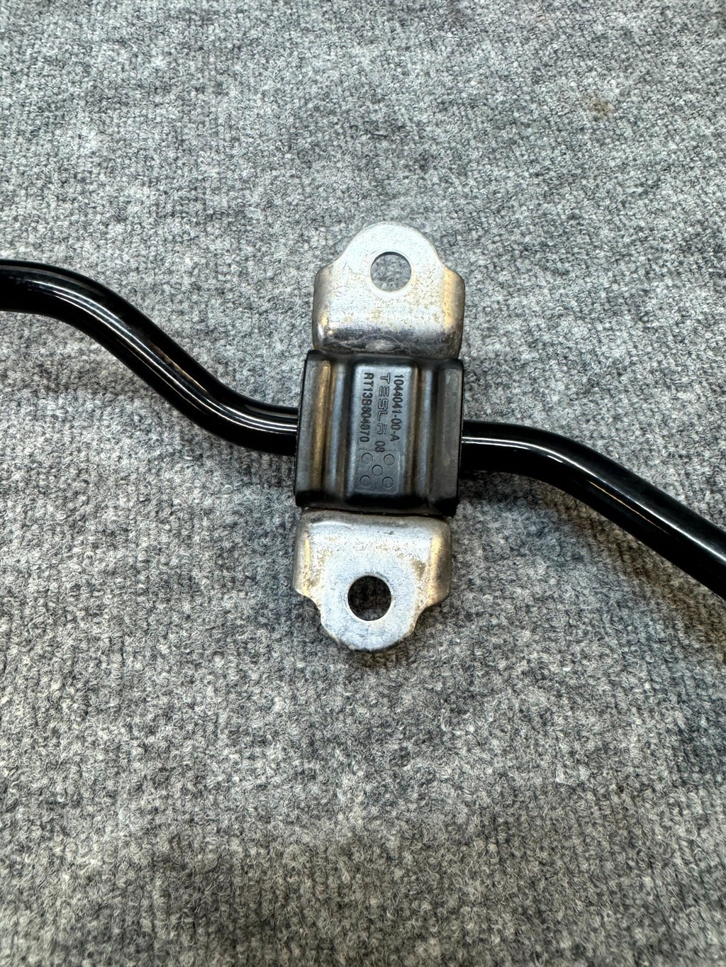 2017 - 2023 TESLA MODEL 3 REAR SUSPENSION ANTI-ROLL STABILIZER OEM, 1044488-00-A