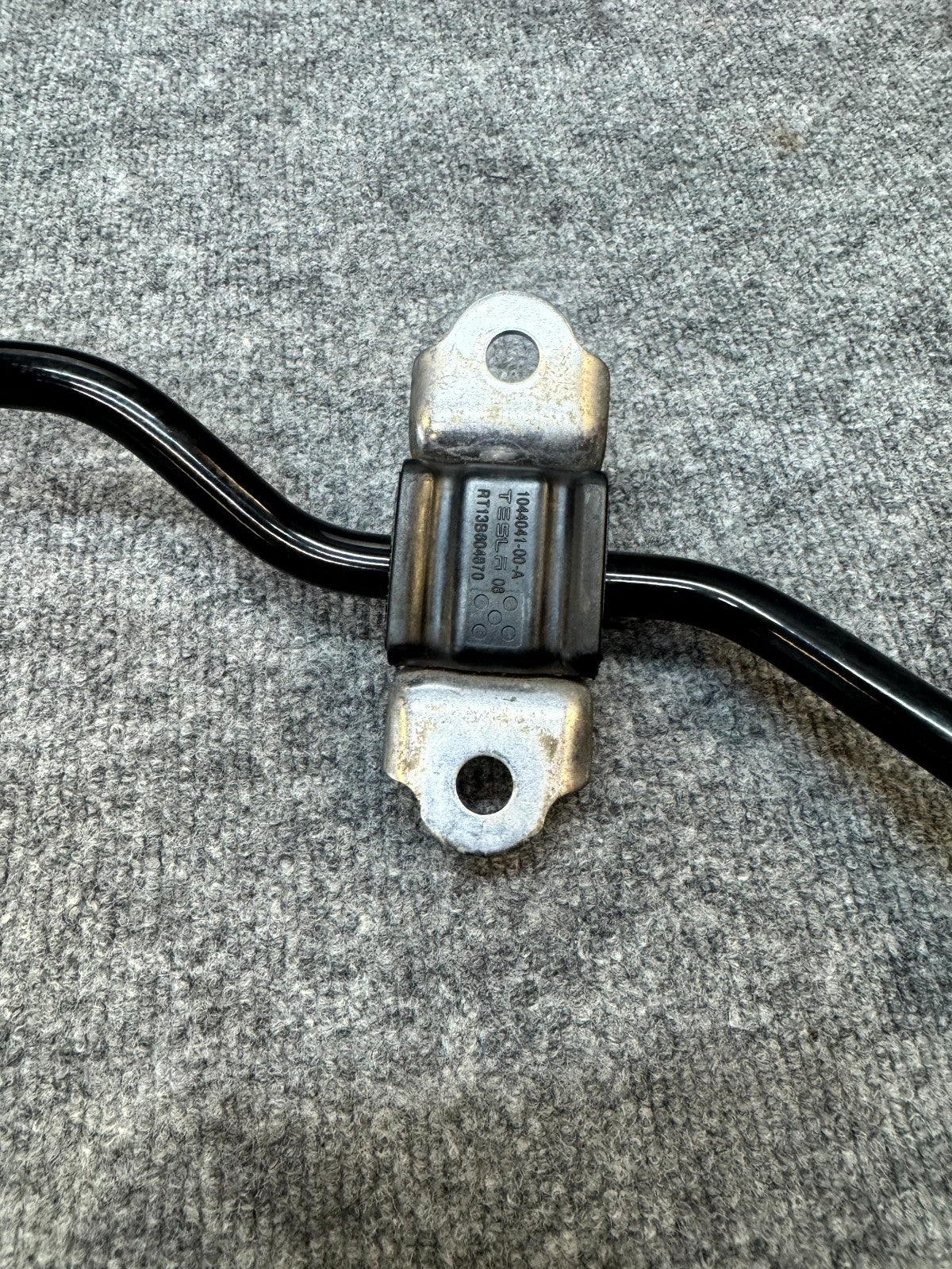 2017 - 2023 TESLA MODEL 3 REAR SUSPENSION ANTI-ROLL STABILIZER OEM, 1044488-00-A