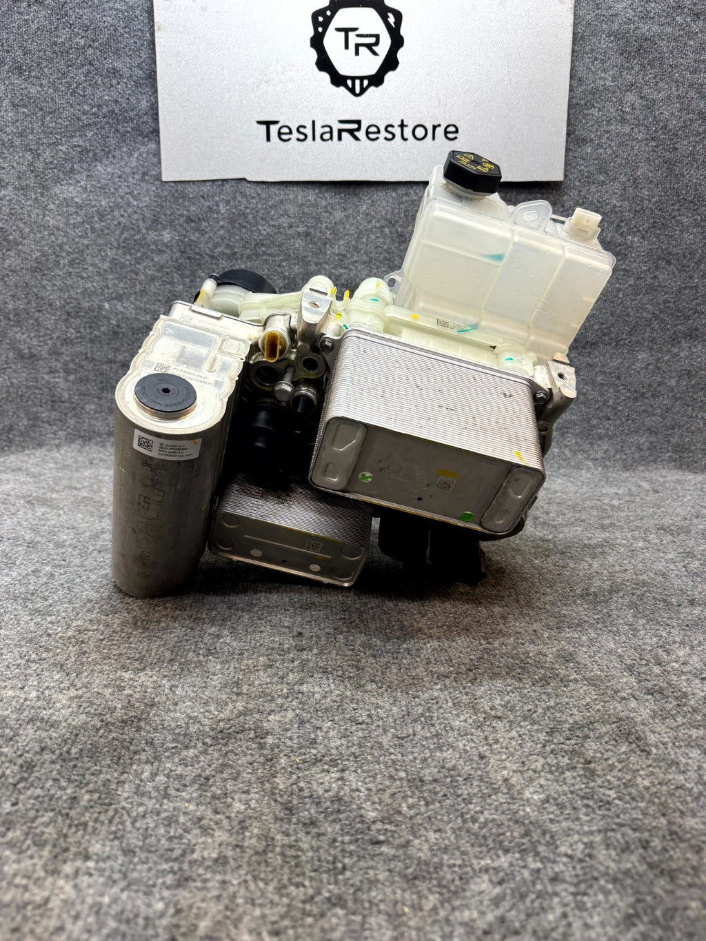 2017 – 2023 TESLA MODEL 3 SUPERMANIFOLD COOLANT RESERVOIR OEM, 1523007-00-E
