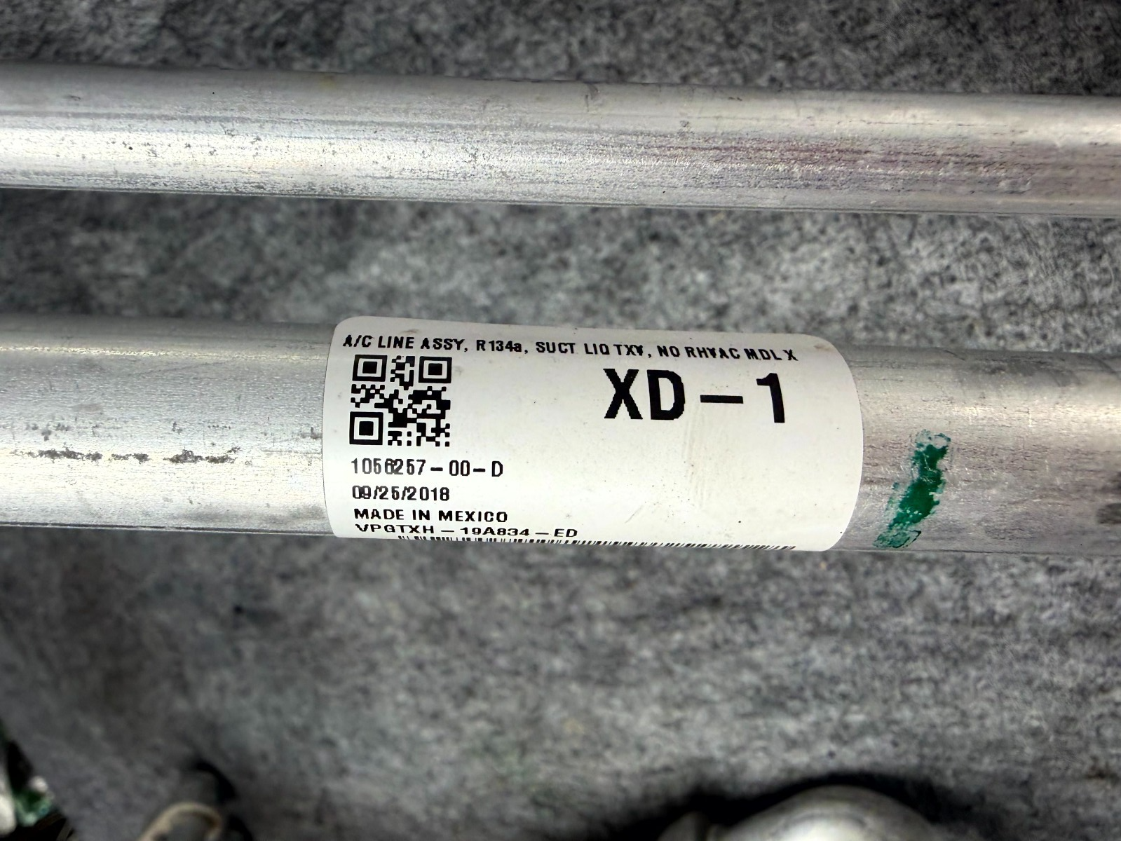 ♦️2016-2020 TESLA MODEL X A/C HOSE EVAPORATOR PIPE VALVE OEM,1056257-00-D