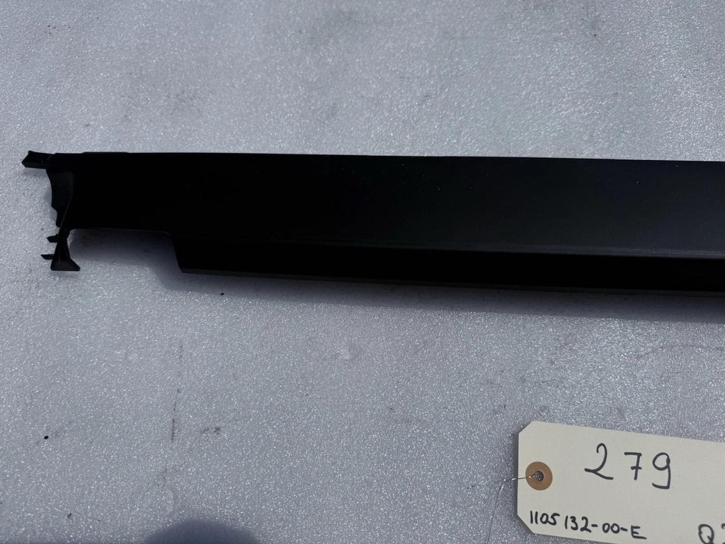 ♦️16-22 TESLA MODEL X REAR LEFT PLASTIC SPINE RACETRACK TRIM LH OEM, 110513200E