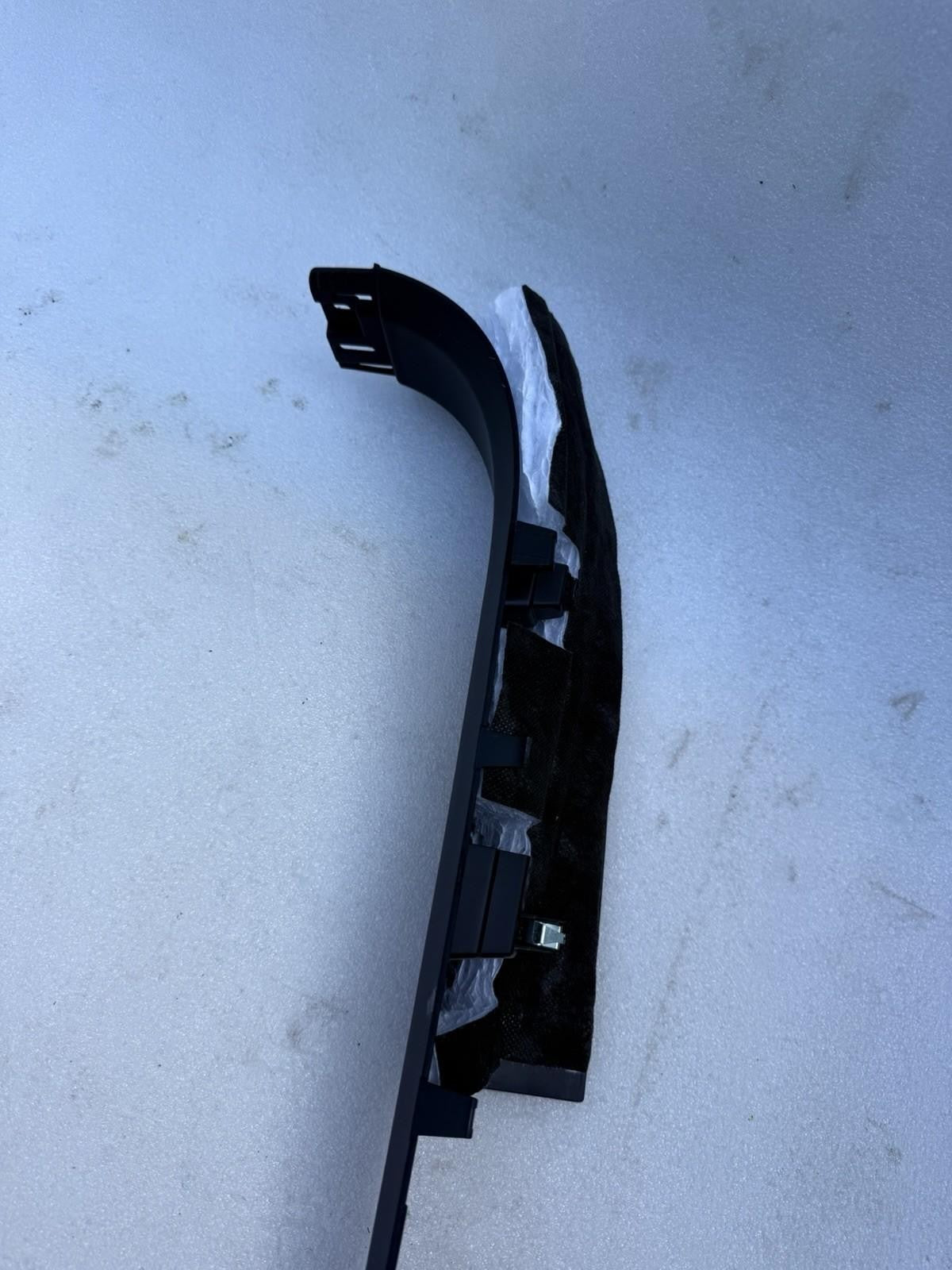 ♦️2016 - 2020 TESLA MODEL X LOWER LEFT DRIVER SIDE A PILLAR OEM, 1035963-00-E