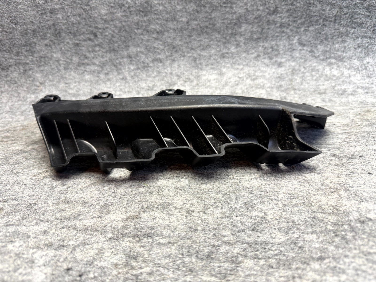 ♦️2017–2023 TESLA MODEL 3 FRONT LEFT HEADLIGHT BUMPER BRACKET OEM, 1453375-00-A