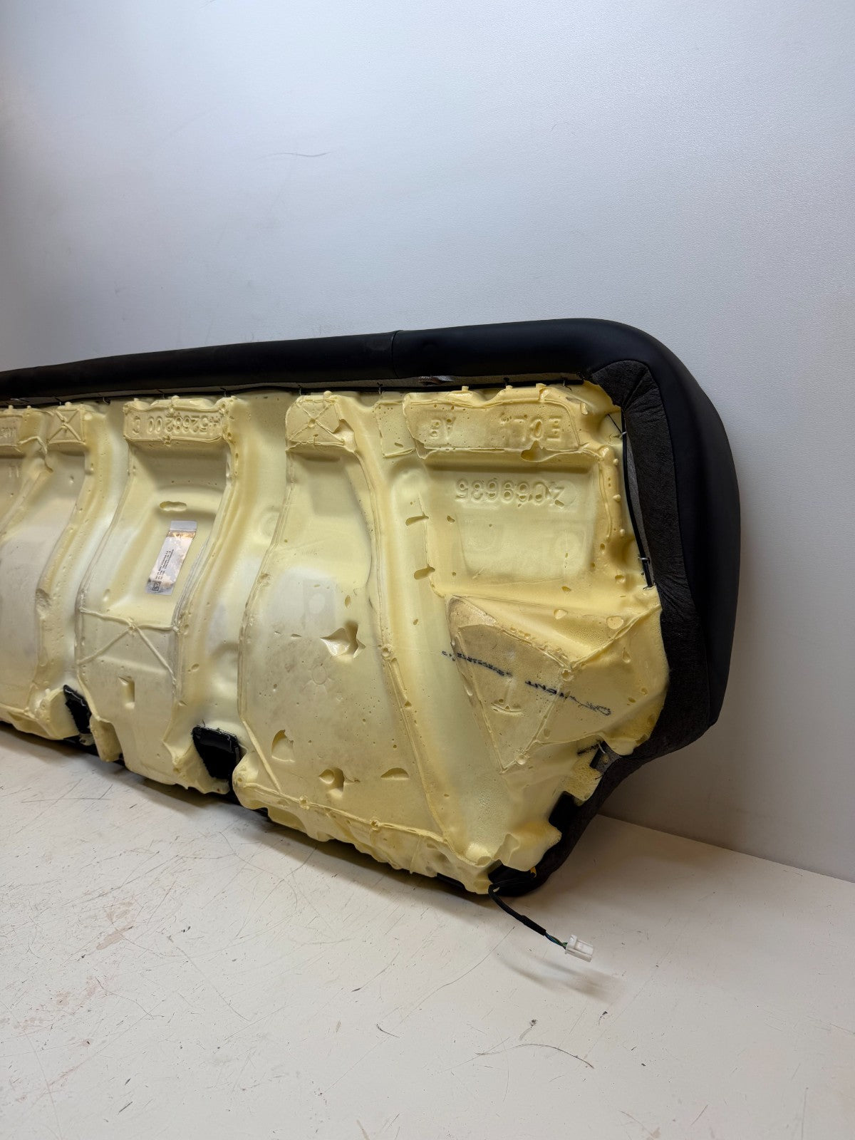 2017-2023 TESLA MODEL 3 REAR LOWER BOTTOM SEAT CUSHION BLACK 1452685-00-B