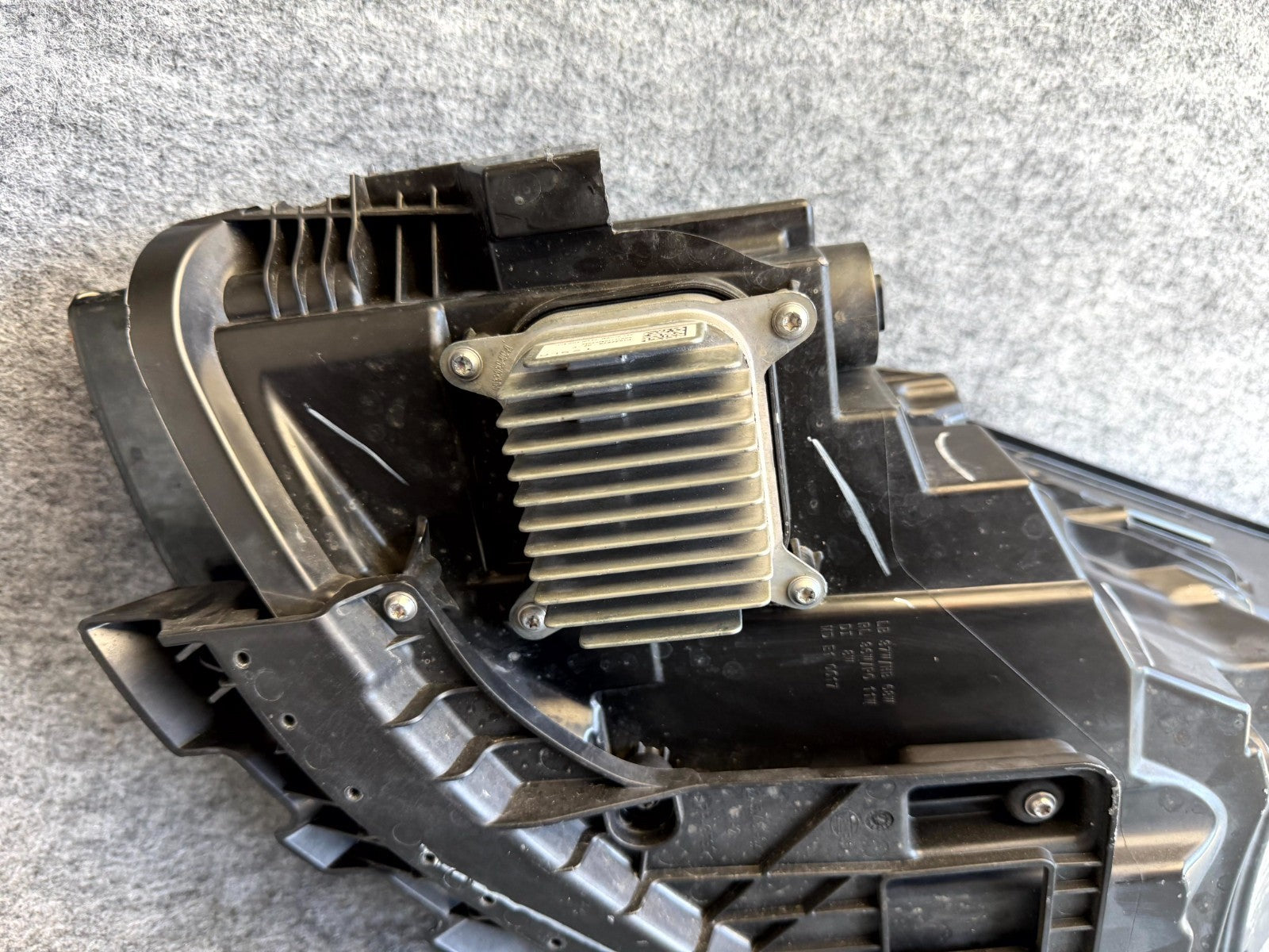 ♦️2021–2023 TESLA MODEL 3 FRONT RIGHT SIDE HEADLIGHT ASSEMBLY OEM, 1514953-00-C