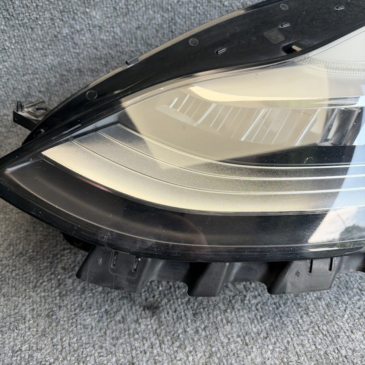 2017-2020 Tesla Model 3 Y Left Driver Full LED Headlight OEM 1077371-00-K