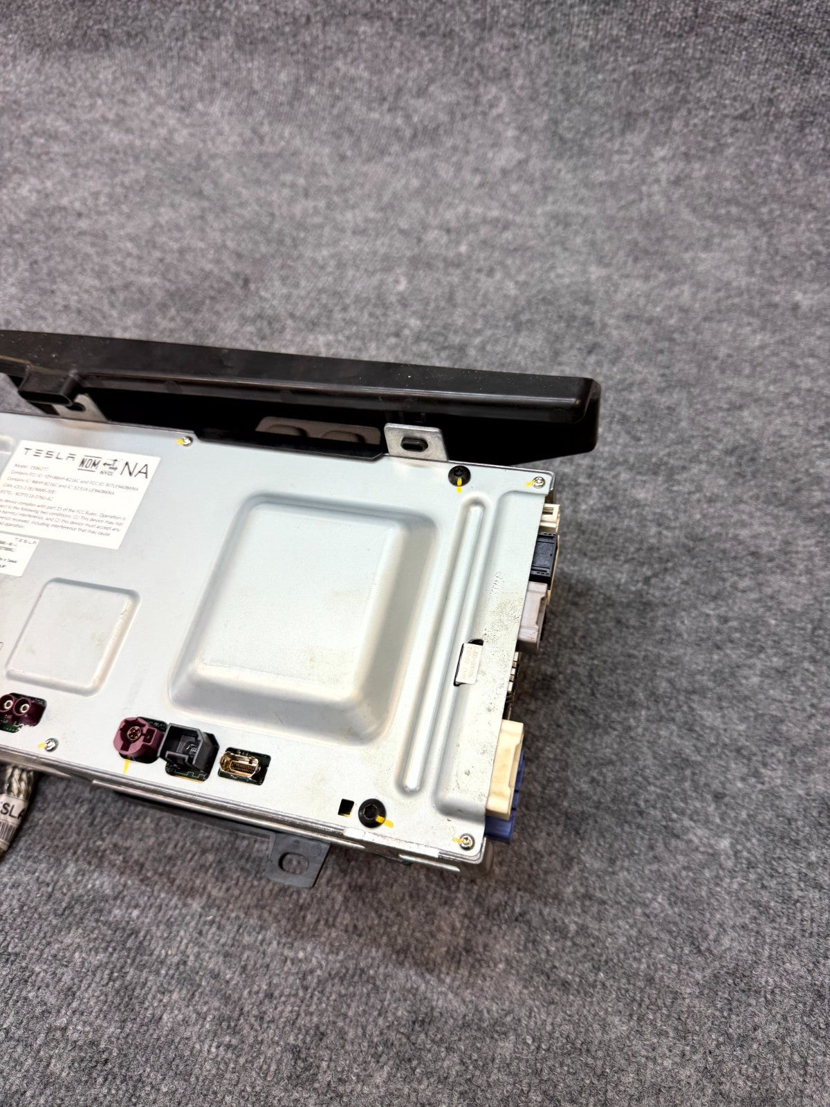 2020-2024 TESLA MODEL Y MCU COMPUTER MEDIA CONTROL MODULE OEM, 1775000-90-L