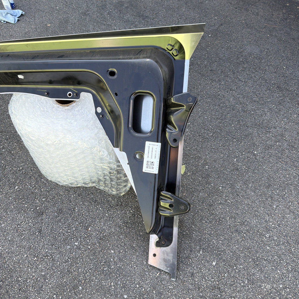 24-25 Tesla Cybertruck Front Fender Panel Right Foundation 1900764-FS-A OEM NEW