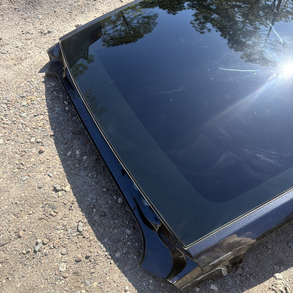2020-2024 Tesla Model Y  Panoramic Top Roof Sunroof Window Glass