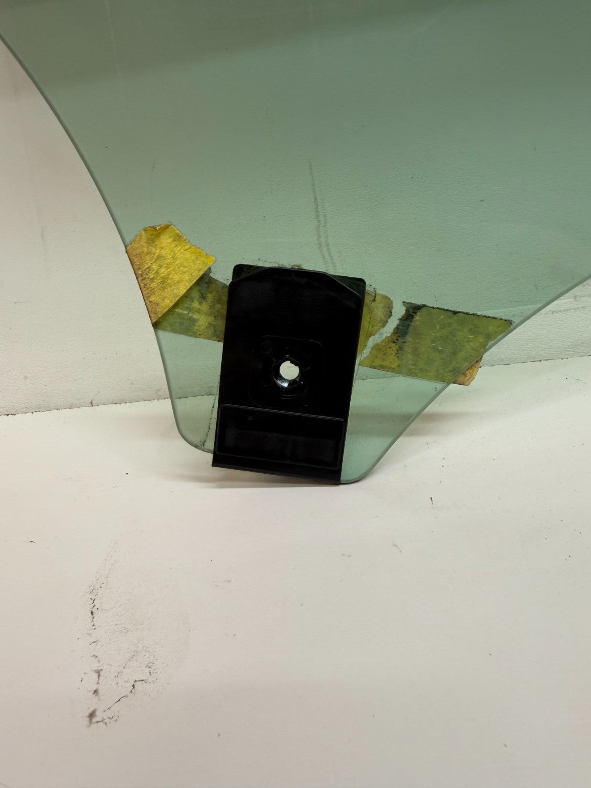 2017 - 2023 TESLA MODEL 3 REAR RIGHT SIDE DOOR WINDOW GLASS OEM 43R-004529