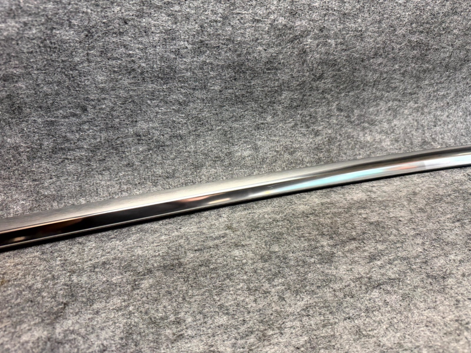 ♦️17–23 TESLA MODEL 3 FRONT LEFT SIDE DOOR MOLDING TRIM STRIP OEM, 1080681-00-H
