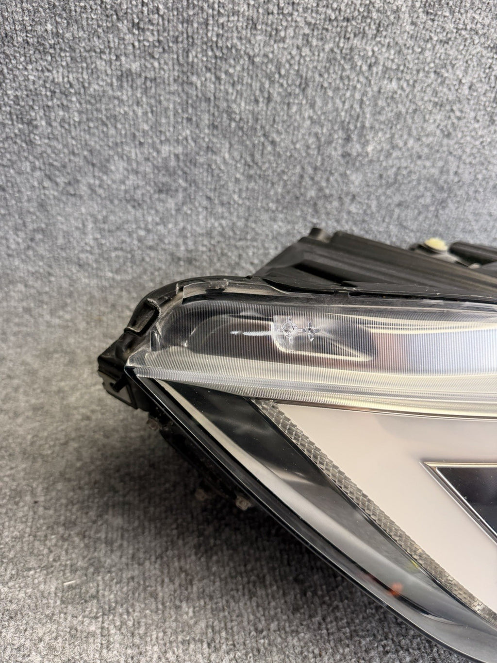 OEM  2016-2020 Tesla Model S Right Passenger Side Headlight 1053571-00-B