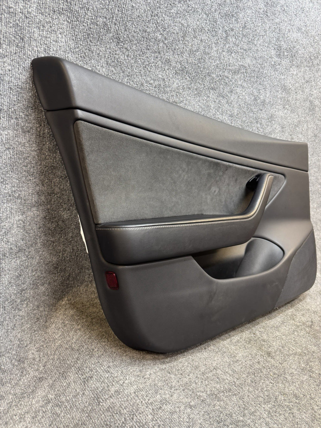 2017 - 2023 TESLA MODEL 3 FRONT LEFT SIDE DOOR PANEL TRIM OEM BLACK