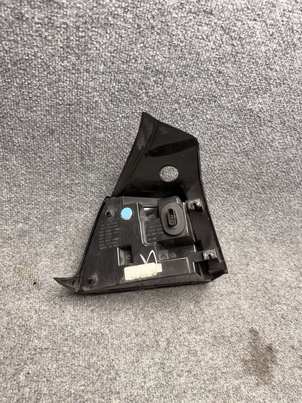 2020-2024 Tesla Model Y Right Passenger Side Taillight Quarter Mounted 3 Pin OEM