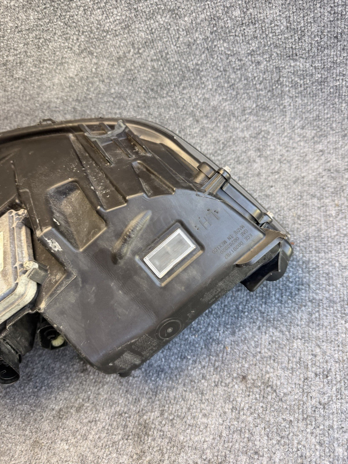 2016-2020 TESLA MODEL S LEFT DRIVER SIDE LED HEADLIGHT OEM 1065041-00-B