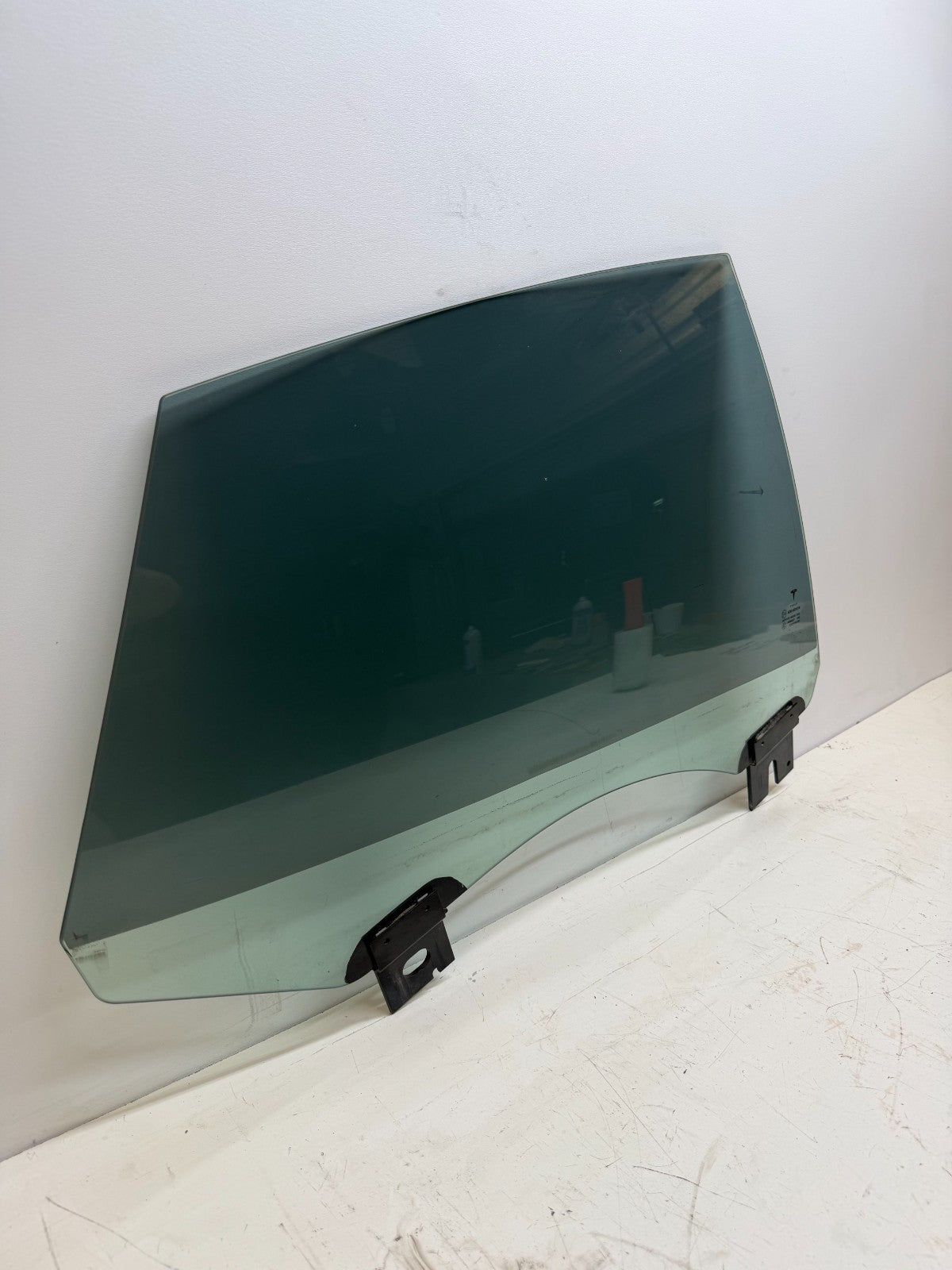 2012-2020 Tesla Model S Rear Passenger Side Door Window Glass 43R-001074