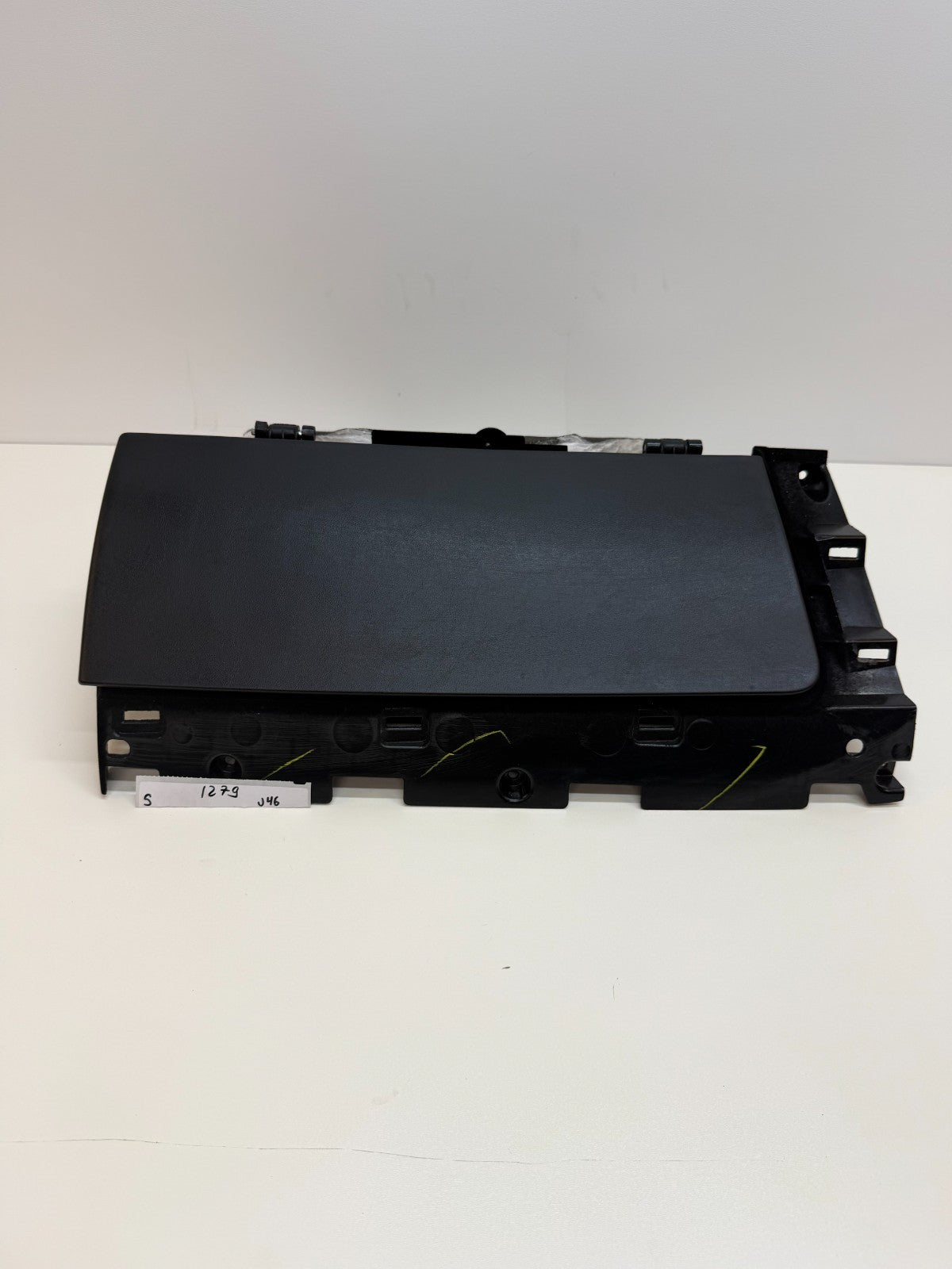 2016-2020 TESLA MODEL S DASH DASHBOARD GLOVE BOX STORAGE COMPARTMEN 1003327-14-P