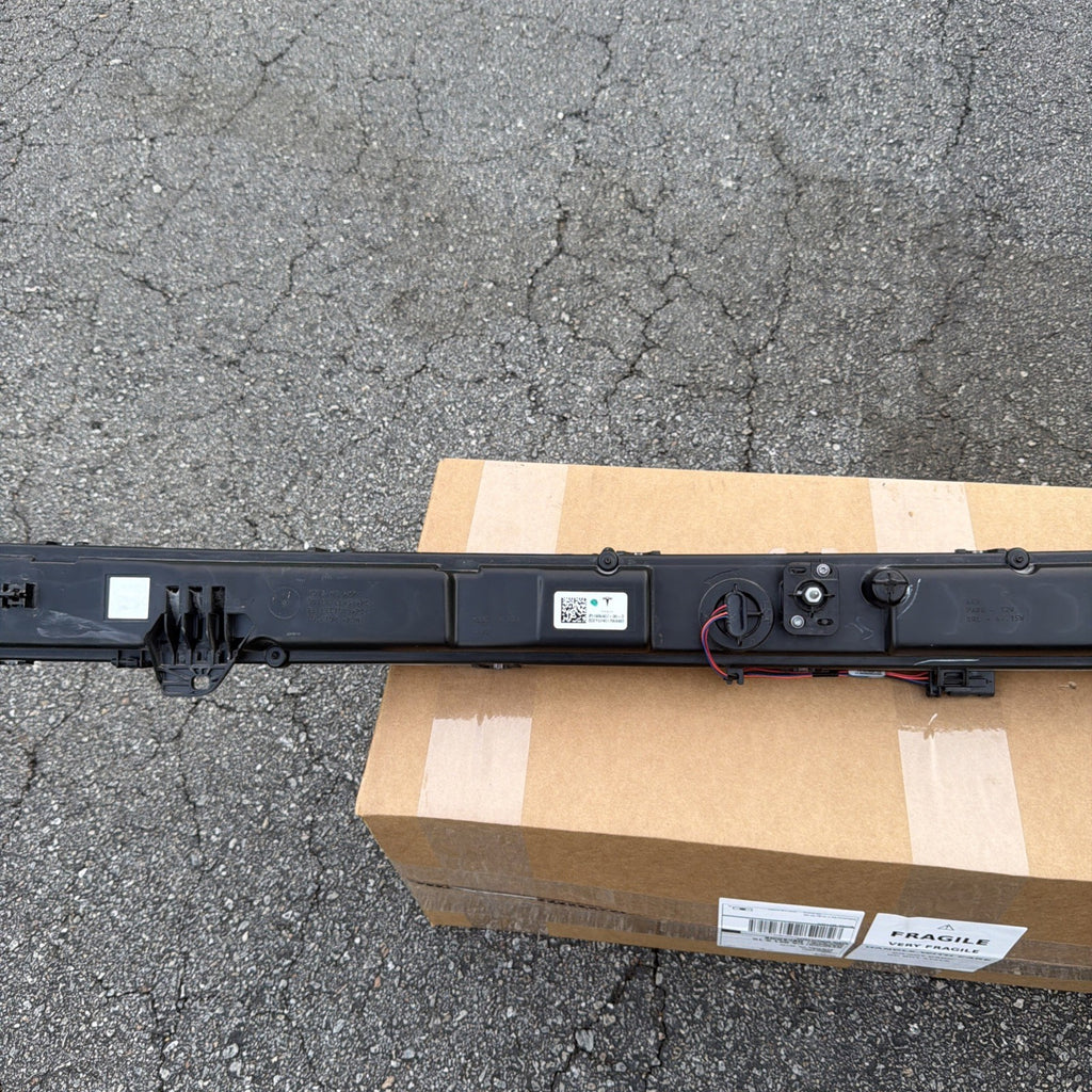 2024-2026 Tesla Cybertruck Front LightBar 1806407-00-D OEM