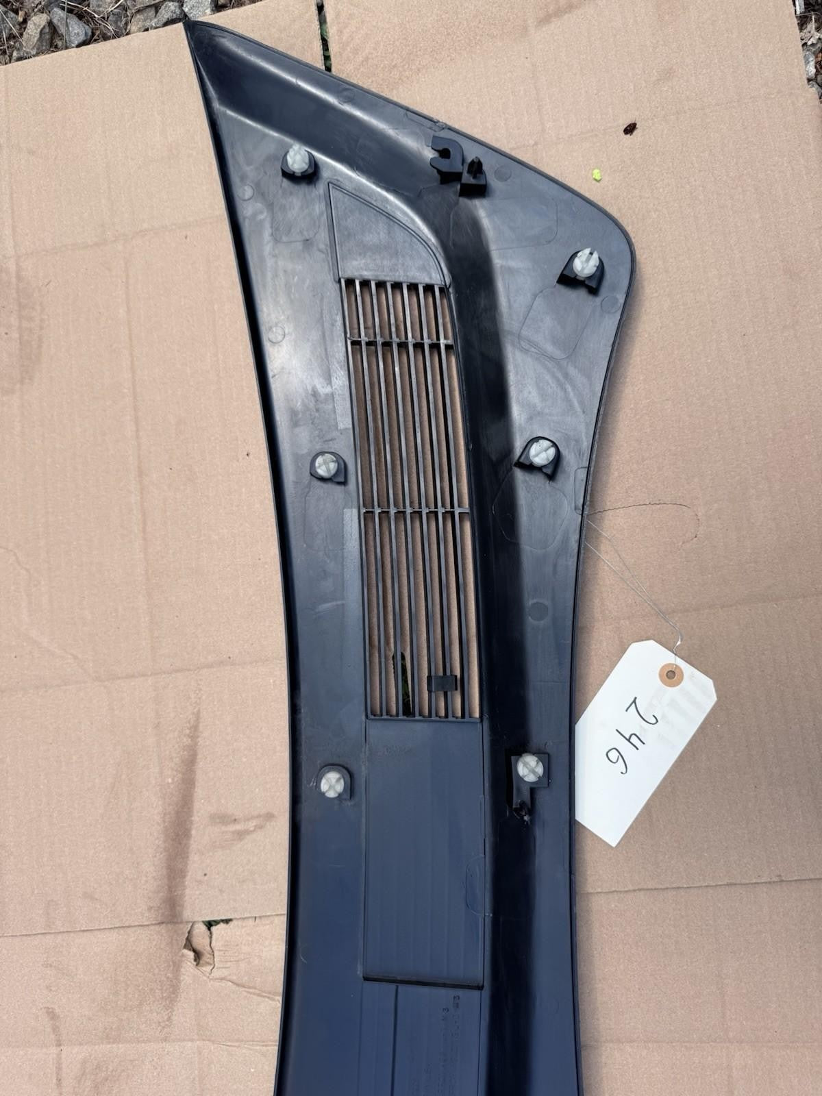 ♦️17-23 TESLA MODEL 3 FRONT WINDSHIELD COWL VENT COVER PANEL OEM, 1081675-00-E