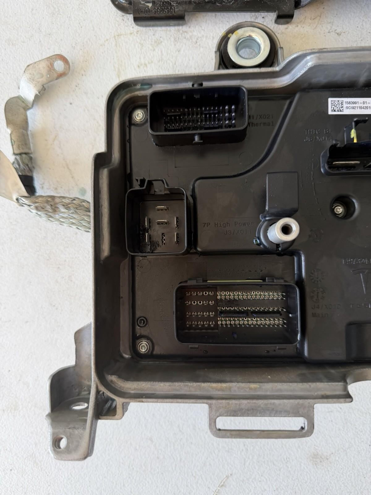 ♦️17-23 TESLA MODEL 3 FRONT VEHICAL ELECTRONIC CONTROL MODULE OEM, 1583991-01-C