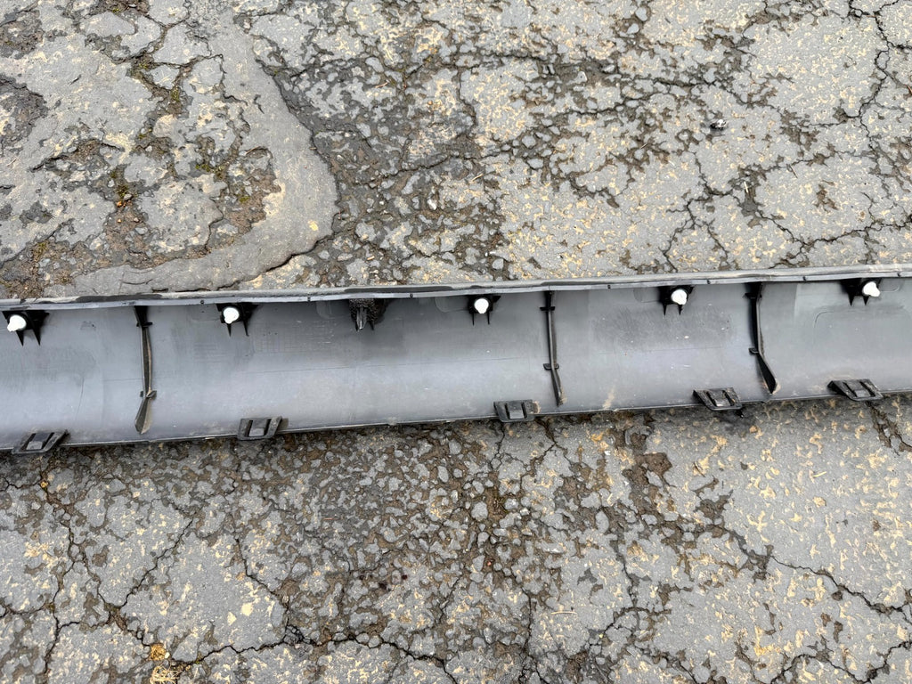 ♦️2020-2024 TESLA MODEL Y LEFT SIDE SKIRT ROCKER COVER MOLDING OEM 1497740-00-B