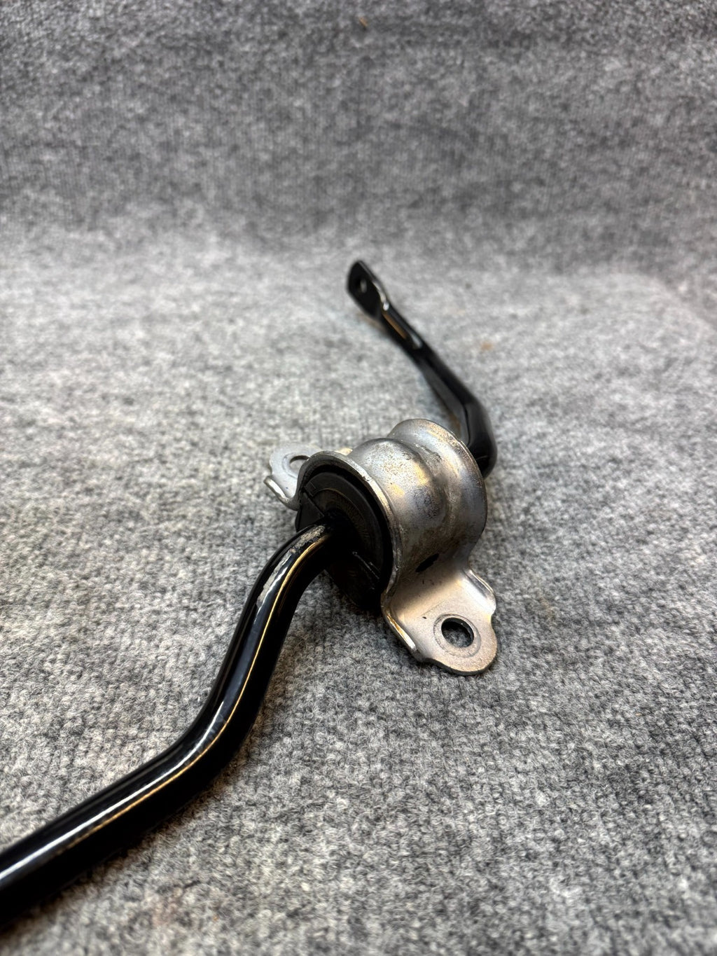 2017 - 2023 TESLA MODEL 3 REAR SUSPENSION ANTI-ROLL STABILIZER OEM, 1044488-00-A