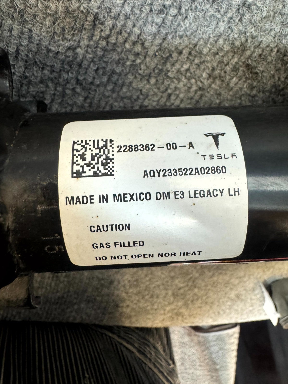 2020-2024 TESLA MODEL Y FRONT LEFT SIDE STRUT SHOCK ABSORBER OEM, 2288362-00-A