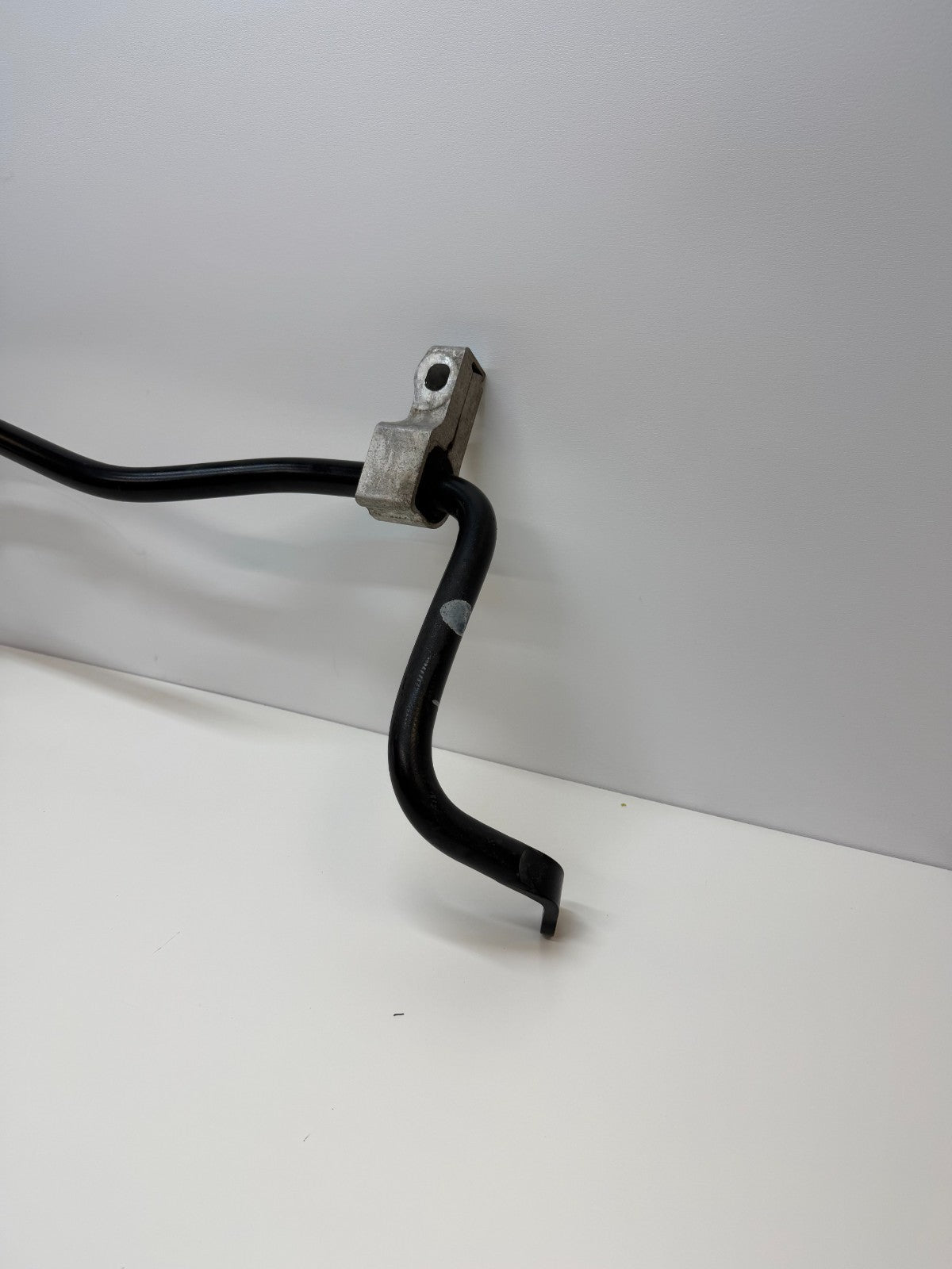 2016-2020 Model S Front Suspension Stabilizer Anti-Roll Sway Bar 1059386-00-B