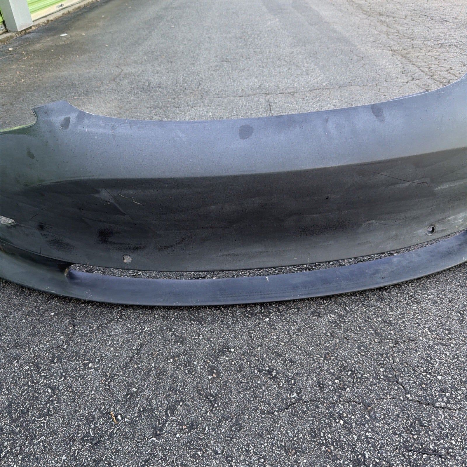 OEM 2019-2023 Tesla Model 3 Front Bumper Cover Assembly w/sensors 1084168-S0-E