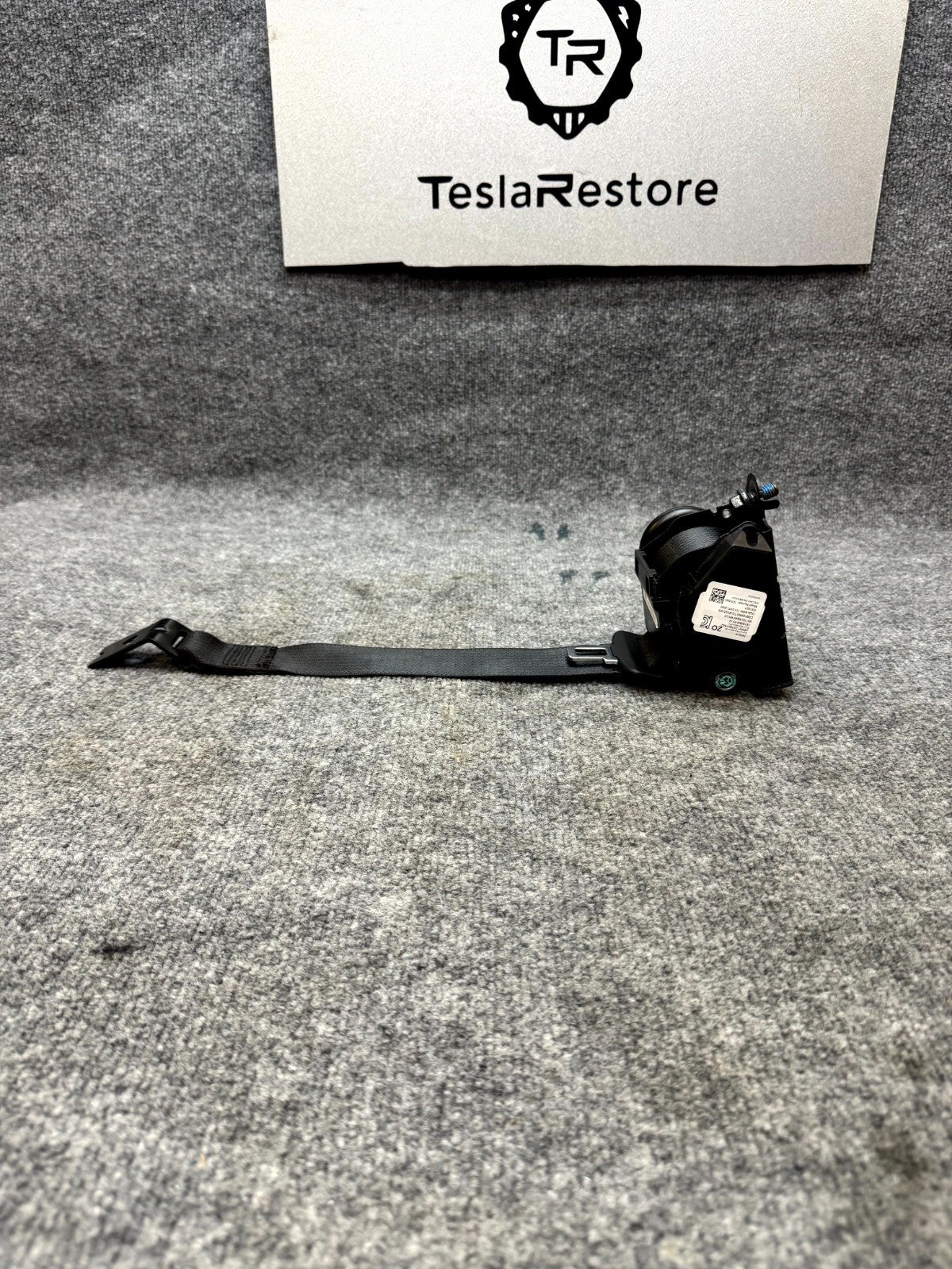 2020 - 2024 TESLA MODEL Y REAR RIGHT / LEFT SIDE SEAT BELT OEM, 1616500-01-C