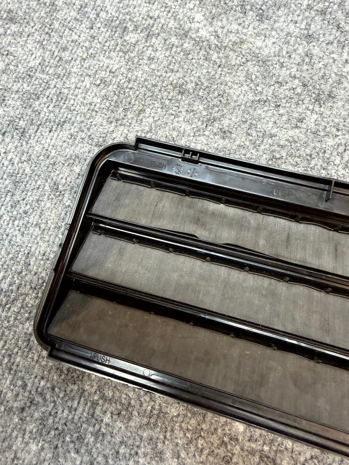 17-23 TESLA MODEL Y/3 AIR EXTRACTOR CABIN VENT GRILLE BLACK OEM, 1098751-00-C