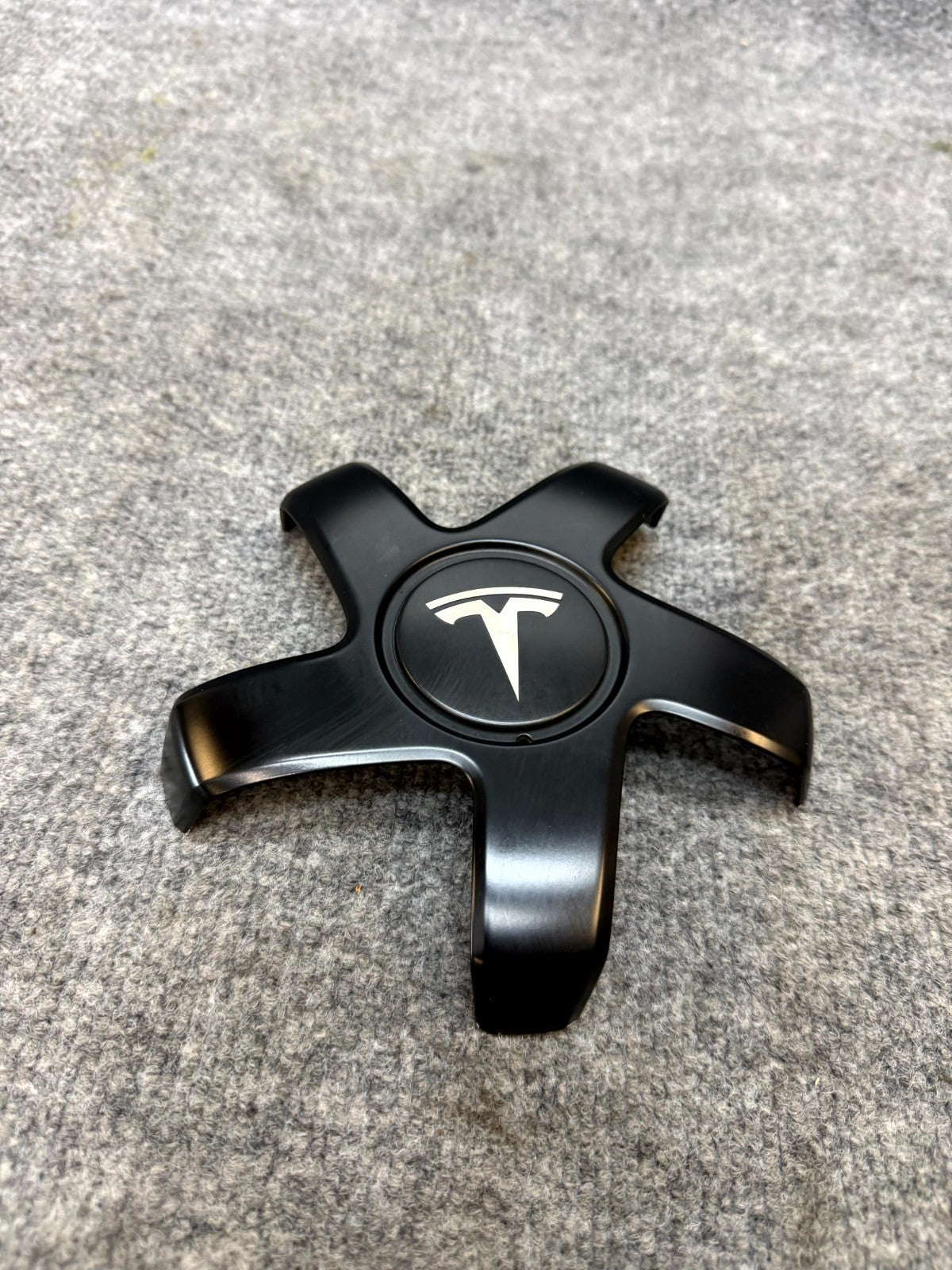 2017 - 2023 TESLA MODEL 3 WHEEL CENTER CAP 19” 20” OEM, 1044234-00-A