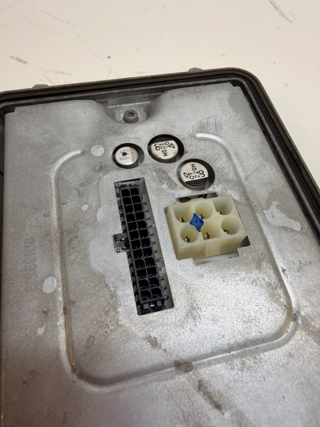 2016-2020 Tesla Model S LED Headlight Control Module Ballast Unit 00201022-04