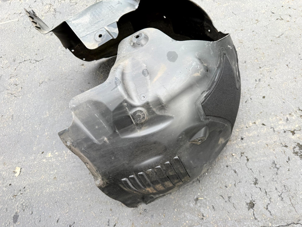 ♦️2020-2024 TESLA MODEL Y FRONT LEFT WHEEL FENDER LINER SHIELD OEM, 1492613-00-A