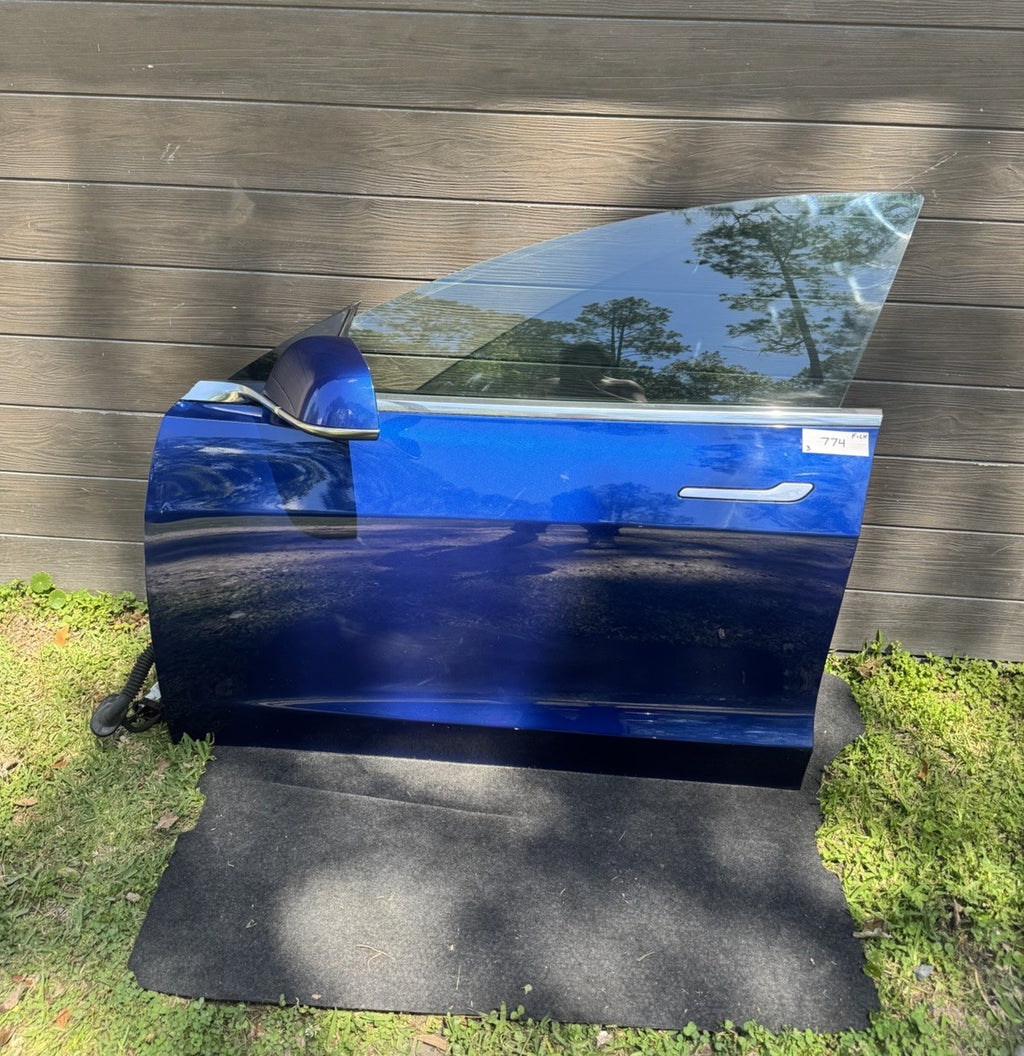 2018-2023 TESLA MODEL 3 FRONT LEFT DRIVER SIDE DOOR SHELL BLUE MIRROR INCUDED