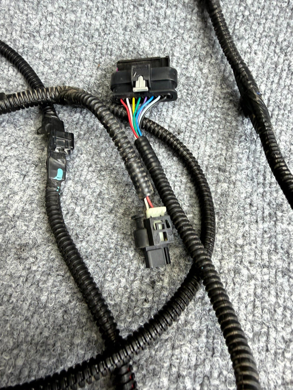 2017-2023 TESLA MODEL 3 REAR BUMPER WIRE HARNESS W/SENSORS OEM, 1067959-00-D