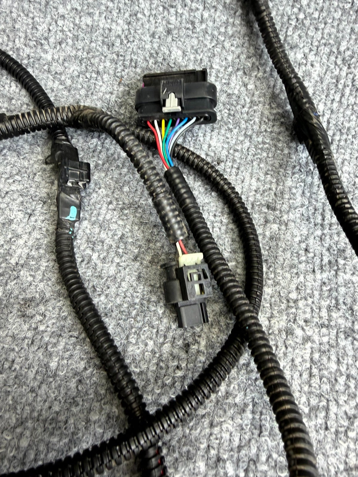 2017-2023 TESLA MODEL 3 REAR BUMPER WIRE HARNESS W/SENSORS OEM, 1067959-00-D