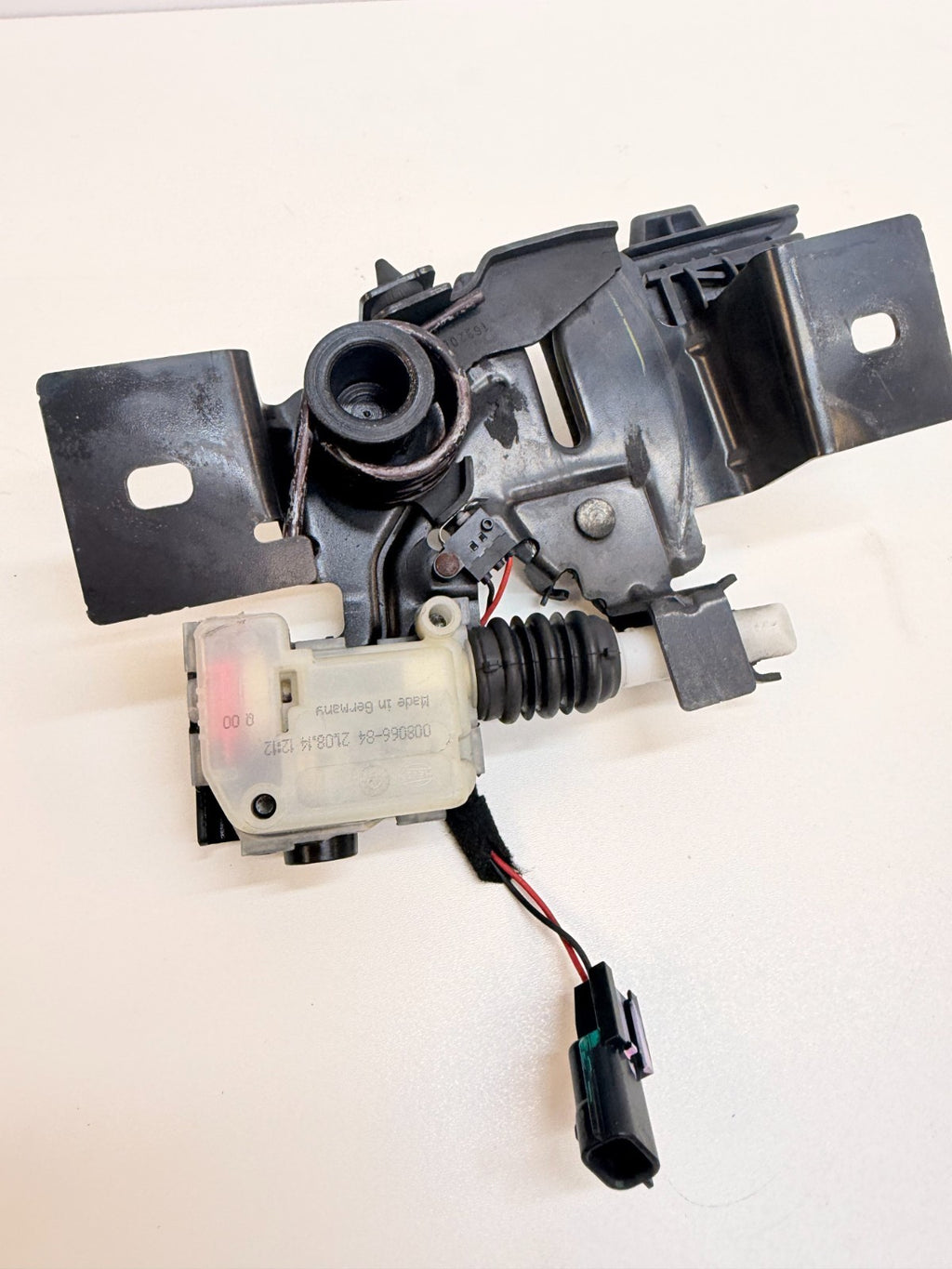 2012-2016 Tesla Model S Front Hood Lock Latch Secondary Release 6007572-00-E