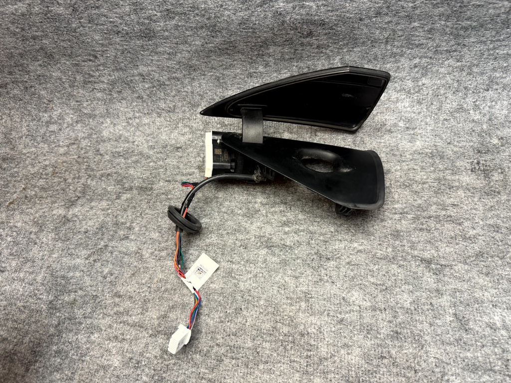 ♦️17–23 TESLA MODEL 3 REAR LEFT CHARGE PORT DOOR COVER REFLECTOR OEM, 108485400G