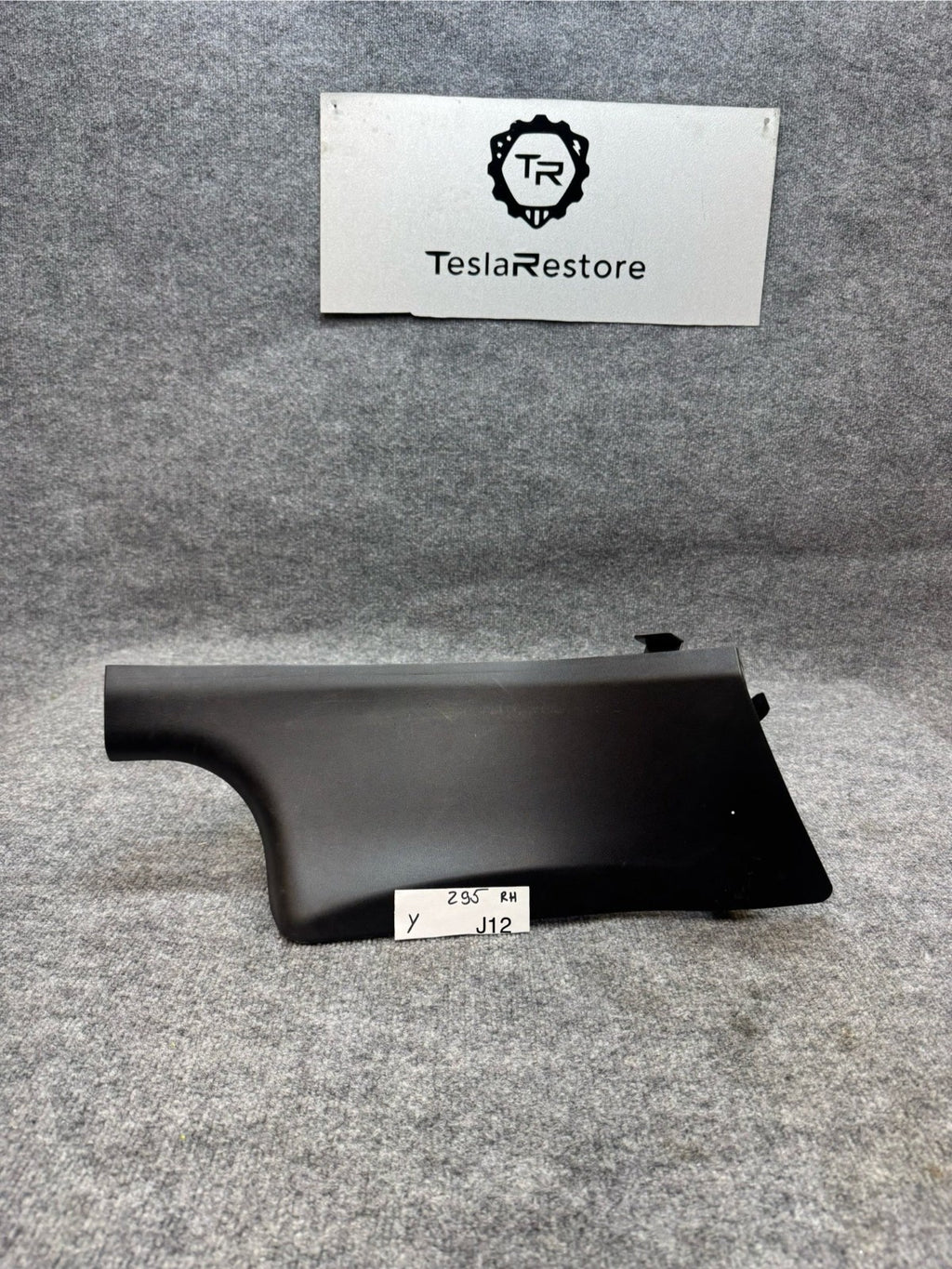 20-24 TESLA MODEL Y REAR RIGHT C-PILLAR LOWER COVER TRIM PANEL OEM, 1494626-00-C