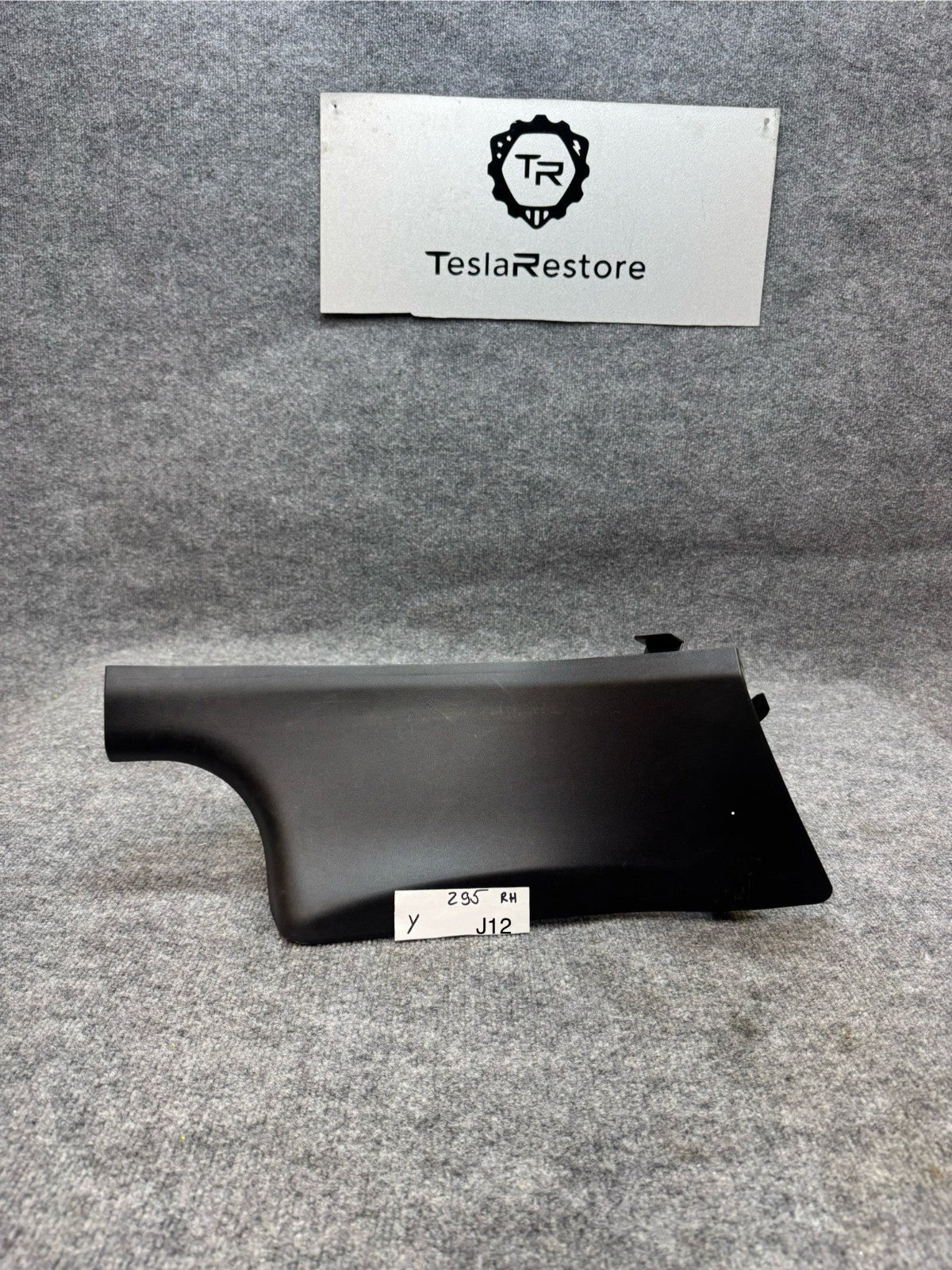 20-24 TESLA MODEL Y REAR RIGHT C-PILLAR LOWER COVER TRIM PANEL OEM, 1494626-00-C