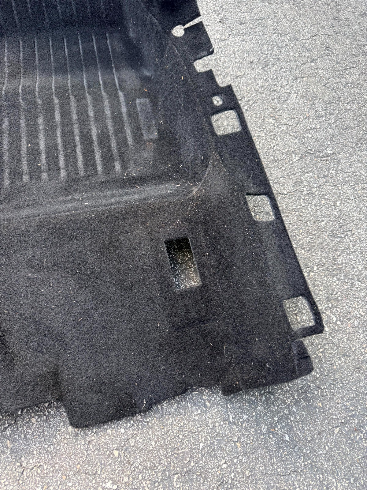 17-23 TESLA MODEL 3 FRONT RIGHT SIDE FLOOR CARPET COVER LINER OEM, 1127284-00-H