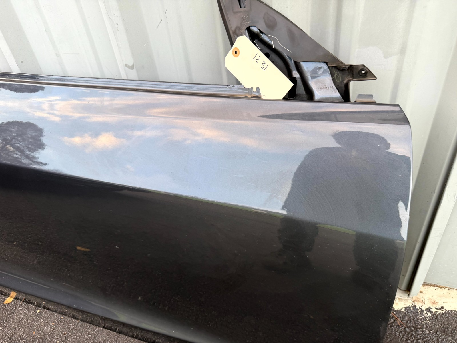 ♦️2017 - 2023 TESLA MODEL 3 FRONT RIGHT SIDE DOOR SHELL PANEL OEM, 1081420-E0-D