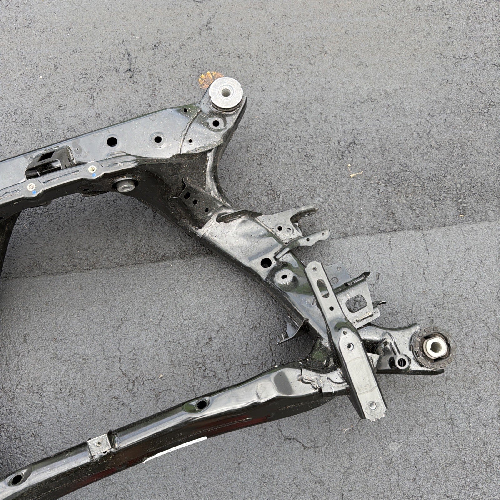 2017-2023 Tesla Model 3 Y Rear Subframe Cradle Support Crossmember Assembly