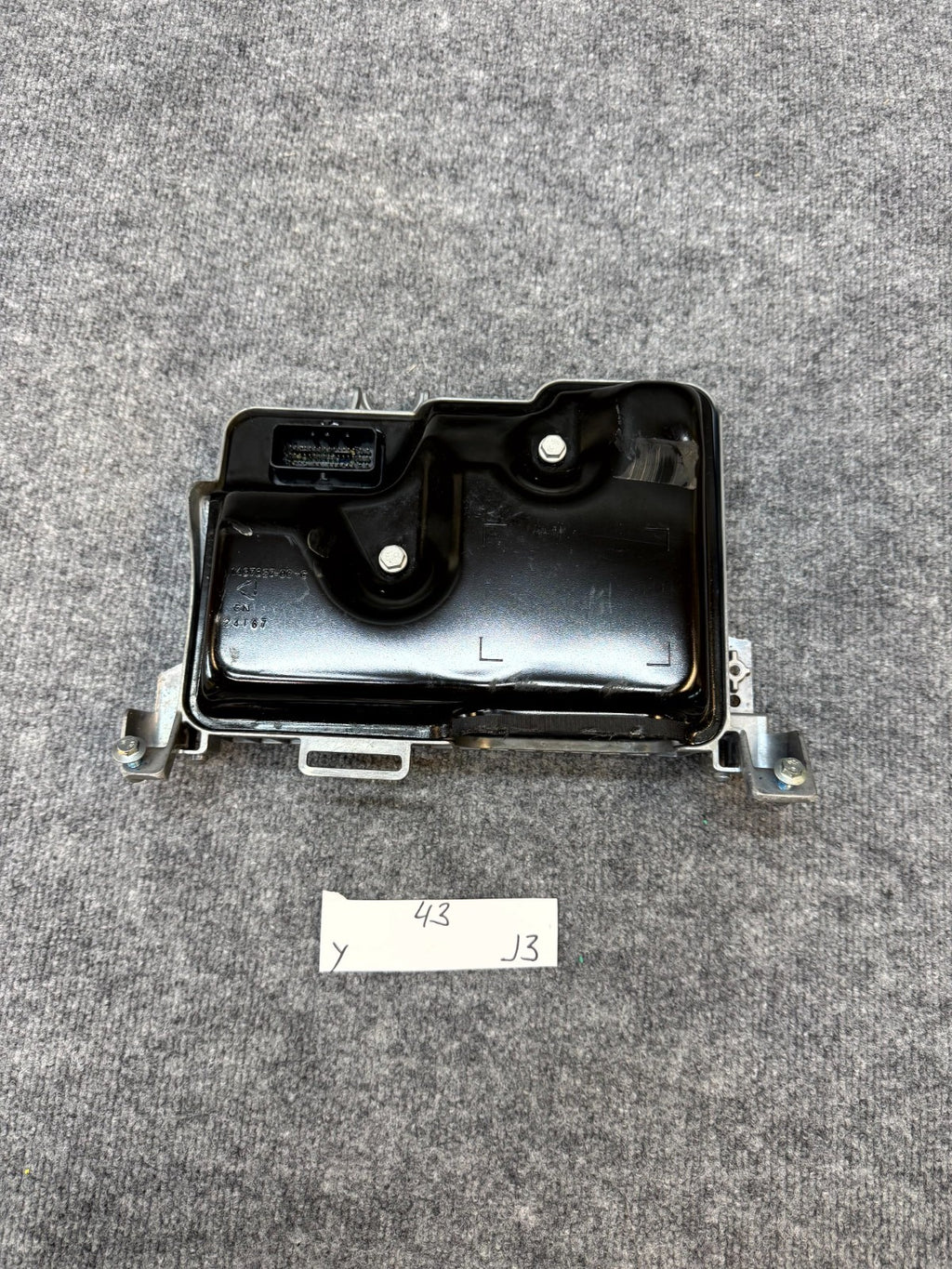 2020-2024 TESLA MODEL Y FRONT BODY COMPUTER CONTROL MODULE COVER OEM, 1497327-00
