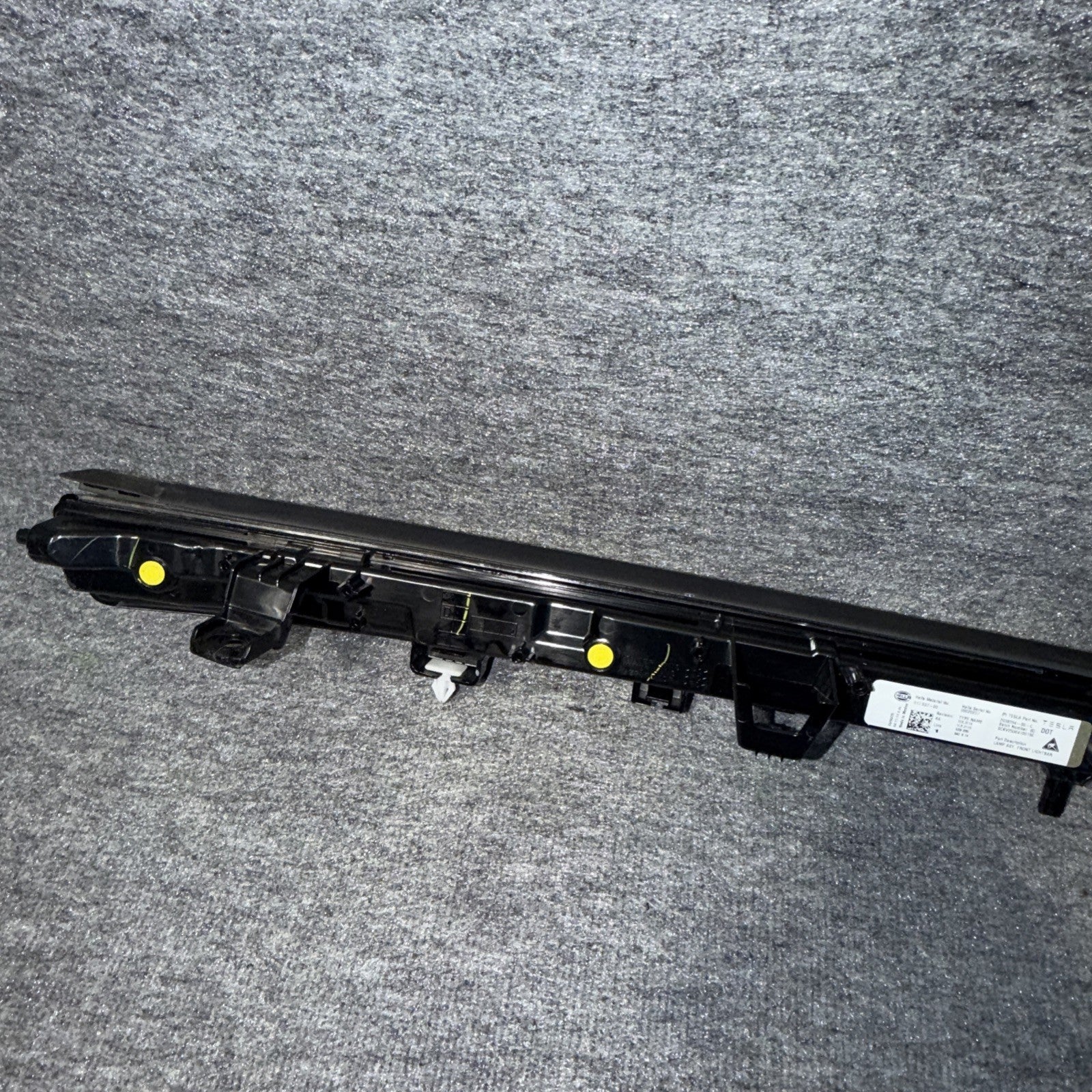 2025-26 Tesla Model Y Juniper Front Center Lightbar Light Bar 2038294-00-C OEM