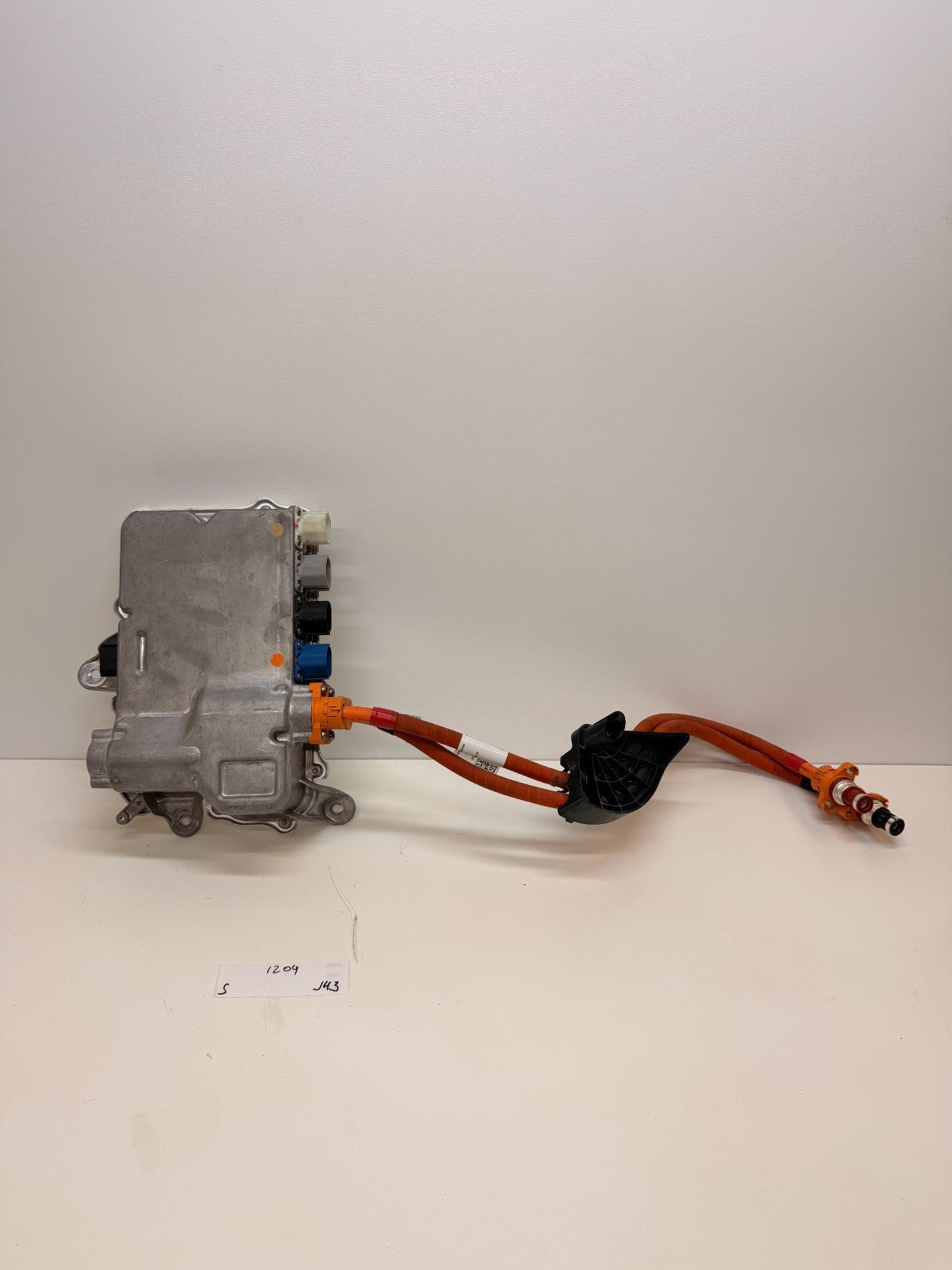 2016-2021 TESLA MODEL S COMPUTER MODULE JUNCTION BOX /W CABLE 1059891-00-E