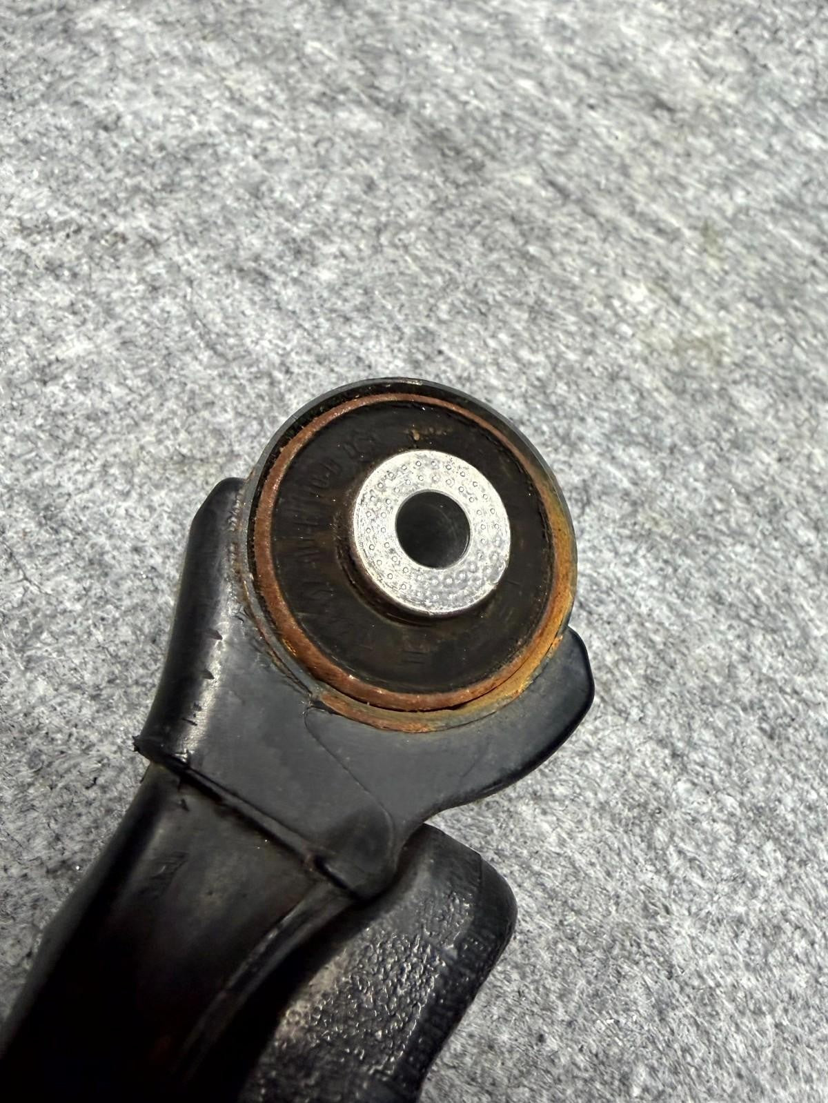 ♦️2017 - 2023 TESLA MODEL 3 FRONT RIGHT SIDE UPPER CONTROL ARM OEM, 1044324-00-F